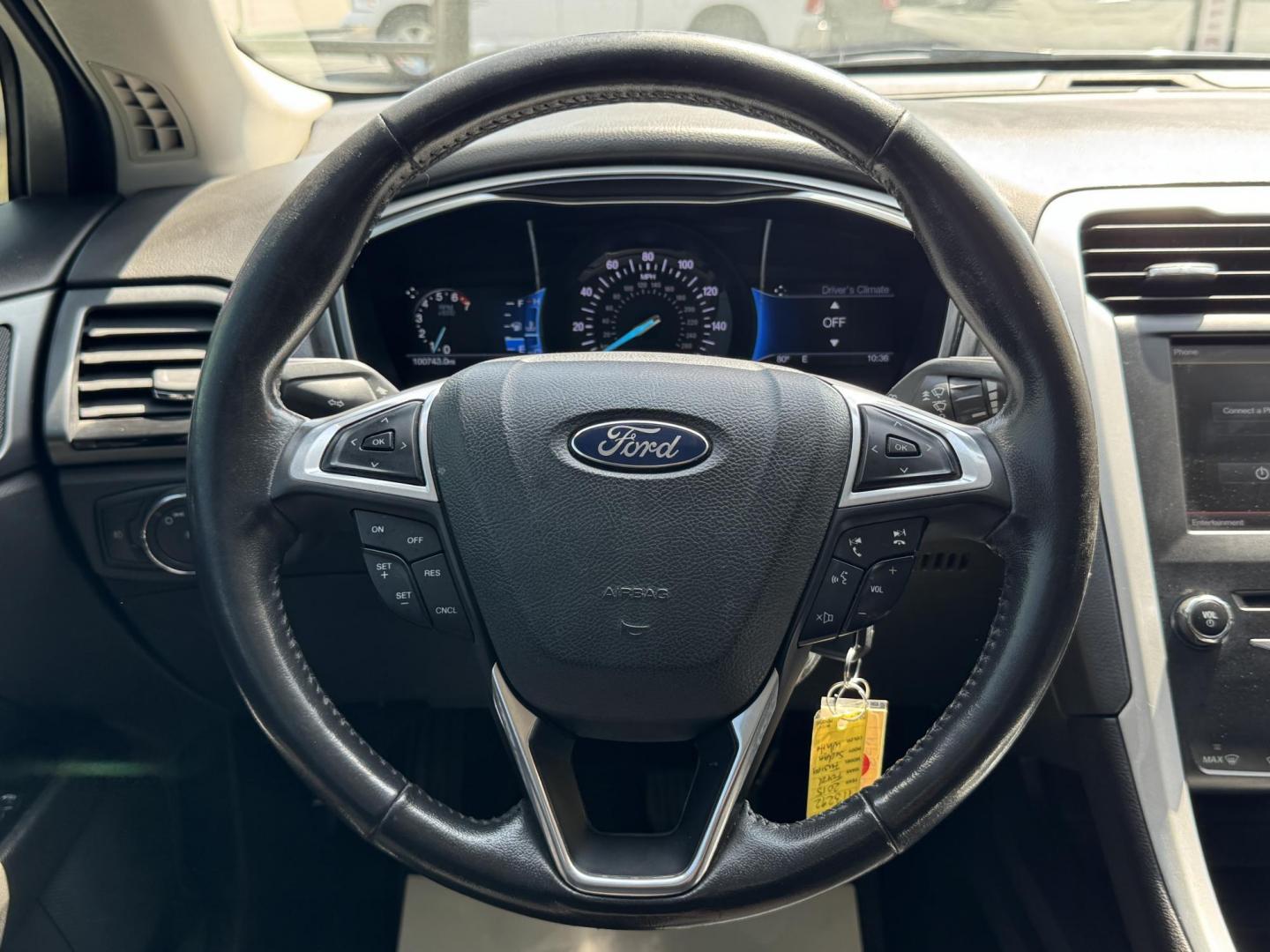 2015 WHITE FORD FUSION SE (1FA6P0H79F5) , located at 5900 E. Lancaster Ave., Fort Worth, TX, 76112, (817) 457-5456, 0.000000, 0.000000 - Photo#18