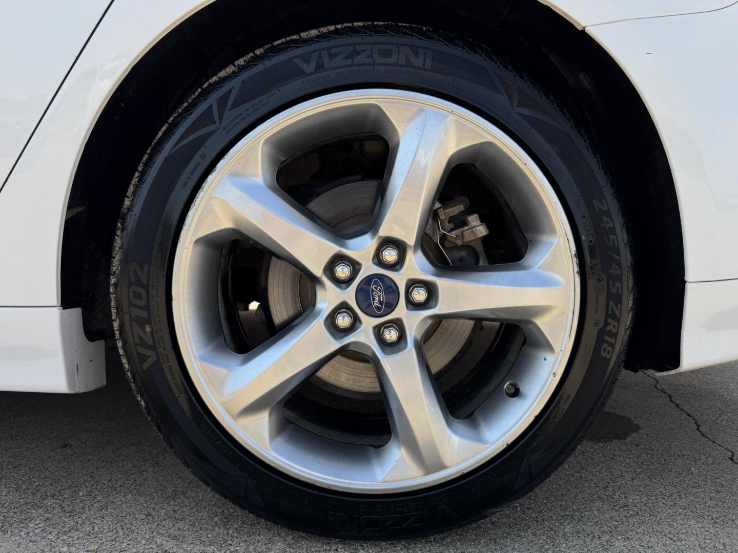 2015 WHITE FORD FUSION SE (1FA6P0H79F5) , located at 5900 E. Lancaster Ave., Fort Worth, TX, 76112, (817) 457-5456, 0.000000, 0.000000 - Photo#21