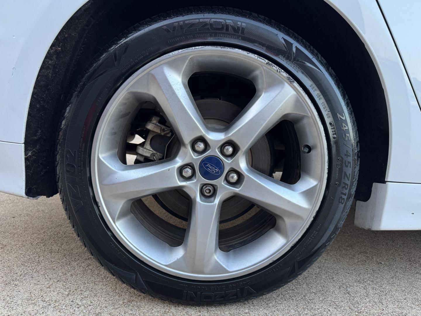 2015 WHITE FORD FUSION SE (1FA6P0H79F5) , located at 5900 E. Lancaster Ave., Fort Worth, TX, 76112, (817) 457-5456, 0.000000, 0.000000 - Photo#21