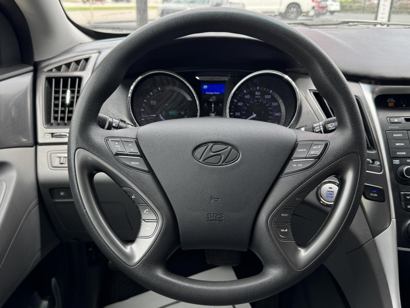 2015 SILVER HYUNDAI SONATA HYBRID BASE; (KMHEC4A47FA) , located at 5900 E. Lancaster Ave., Fort Worth, TX, 76112, (817) 457-5456, 0.000000, 0.000000 - Photo#18