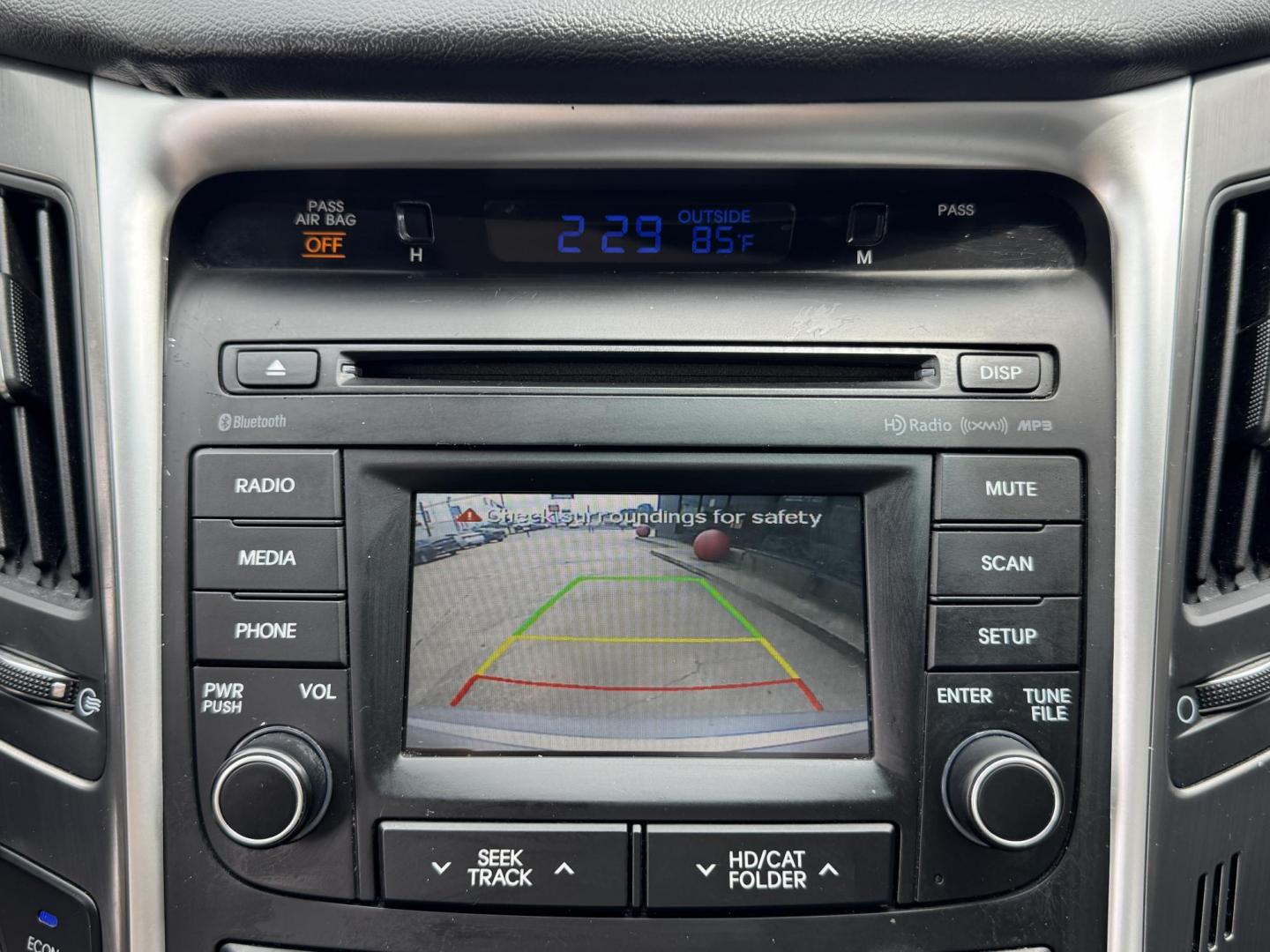 2015 SILVER HYUNDAI SONATA HYBRID BASE; (KMHEC4A47FA) , located at 5900 E. Lancaster Ave., Fort Worth, TX, 76112, (817) 457-5456, 0.000000, 0.000000 - Photo#19