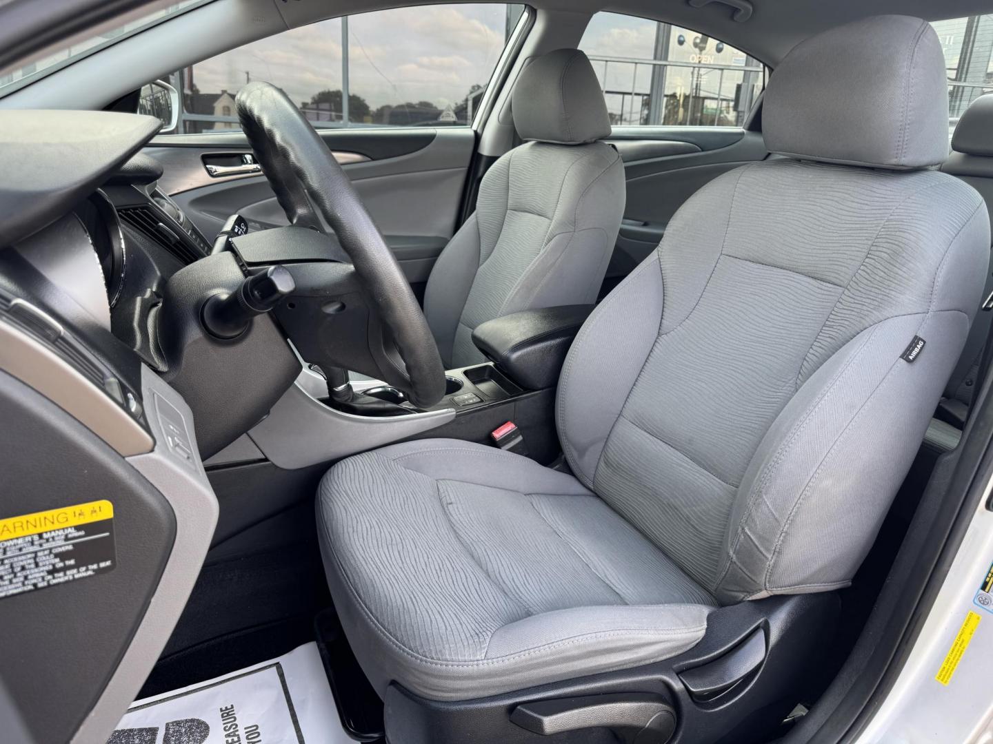 2015 SILVER HYUNDAI SONATA HYBRID BASE; (KMHEC4A47FA) , located at 5900 E. Lancaster Ave., Fort Worth, TX, 76112, (817) 457-5456, 0.000000, 0.000000 - Photo#9