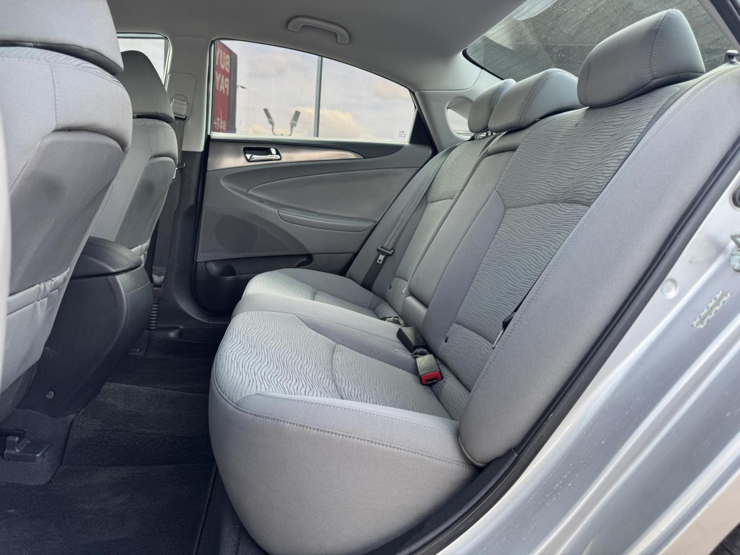 2015 SILVER HYUNDAI SONATA HYBRID BASE; (KMHEC4A47FA) , located at 5900 E. Lancaster Ave., Fort Worth, TX, 76112, (817) 457-5456, 0.000000, 0.000000 - Photo#11