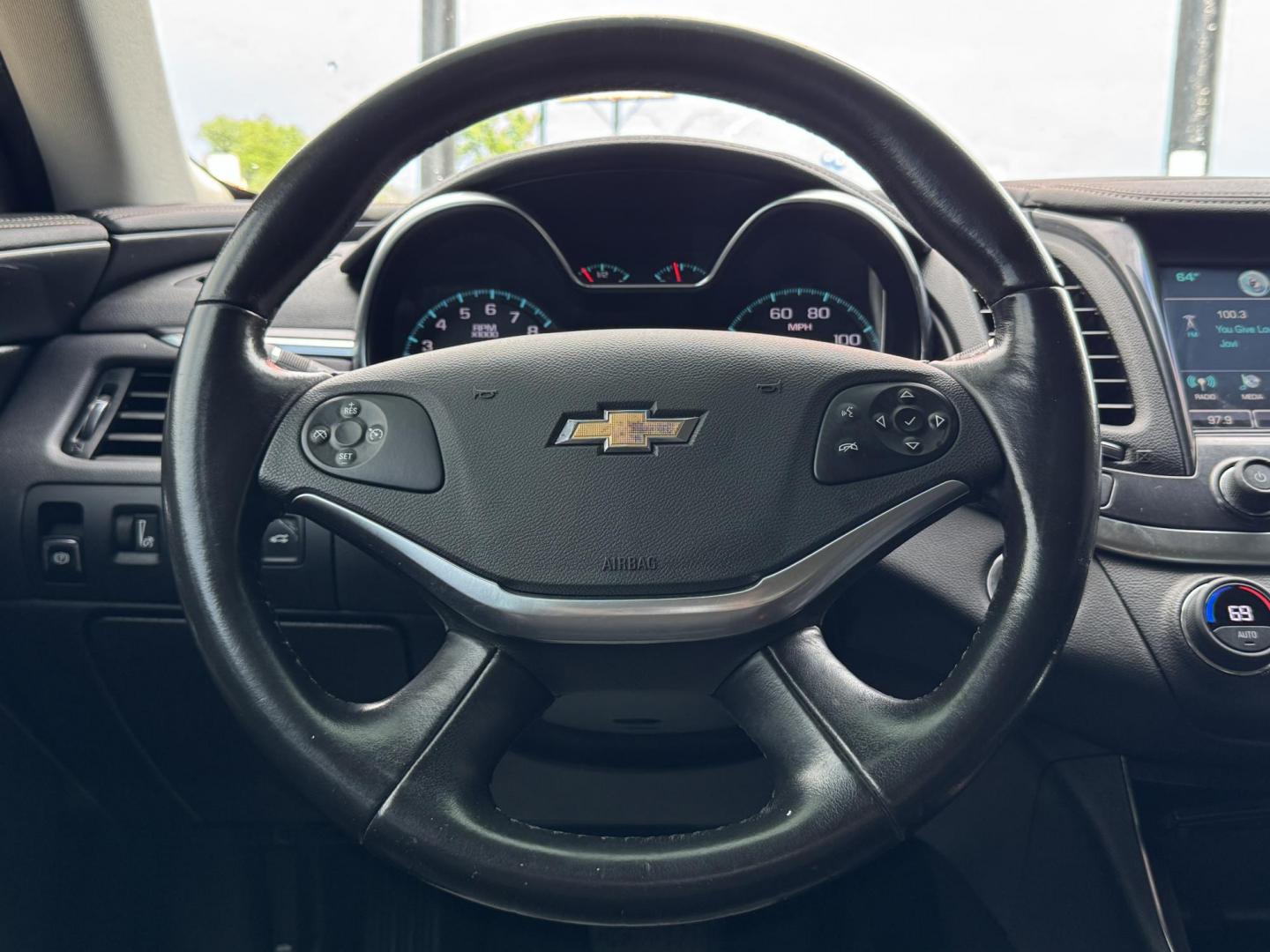 2018 BLUE CHEVROLET IMPALA LT (1LT) (1G1105S36JU) , located at 5900 E. Lancaster Ave., Fort Worth, TX, 76112, (817) 457-5456, 0.000000, 0.000000 - Photo#18