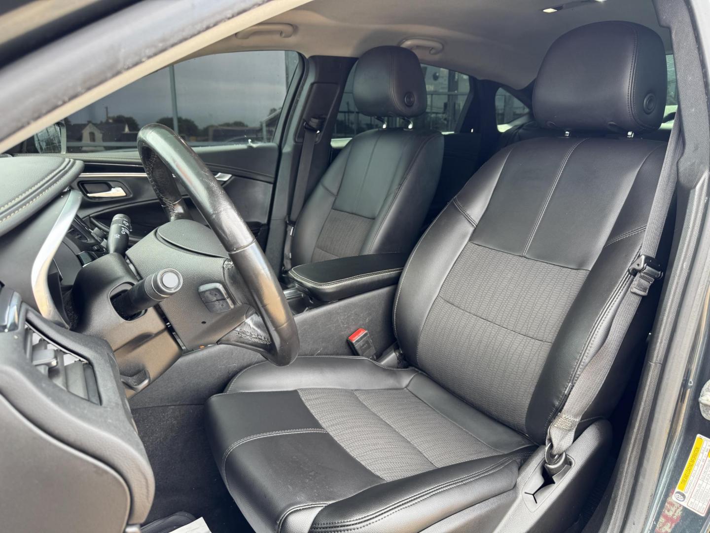 2018 BLUE CHEVROLET IMPALA LT (1LT) (1G1105S36JU) , located at 5900 E. Lancaster Ave., Fort Worth, TX, 76112, (817) 457-5456, 0.000000, 0.000000 - Photo#9