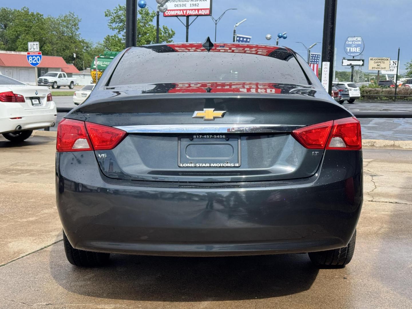 2018 BLUE CHEVROLET IMPALA LT (1LT) (1G1105S36JU) , located at 5900 E. Lancaster Ave., Fort Worth, TX, 76112, (817) 457-5456, 0.000000, 0.000000 - Photo#4