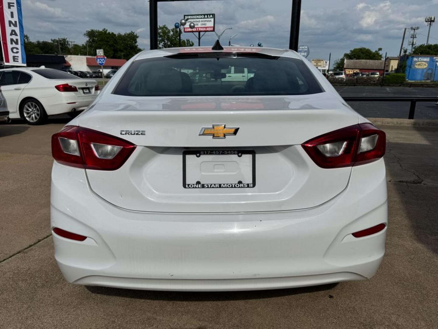 2018 WHITE CHEVROLET CRUZE LS (1G1BC5SMXJ7) , located at 5900 E. Lancaster Ave., Fort Worth, TX, 76112, (817) 457-5456, 0.000000, 0.000000 - Photo#4
