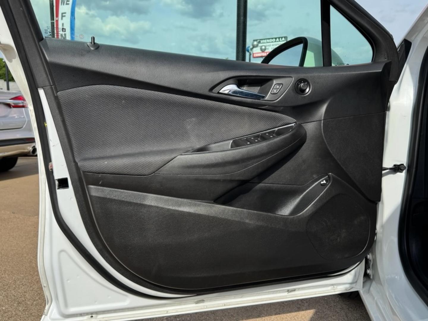 2018 WHITE CHEVROLET CRUZE LS (1G1BC5SMXJ7) , located at 5900 E. Lancaster Ave., Fort Worth, TX, 76112, (817) 457-5456, 0.000000, 0.000000 - Photo#7