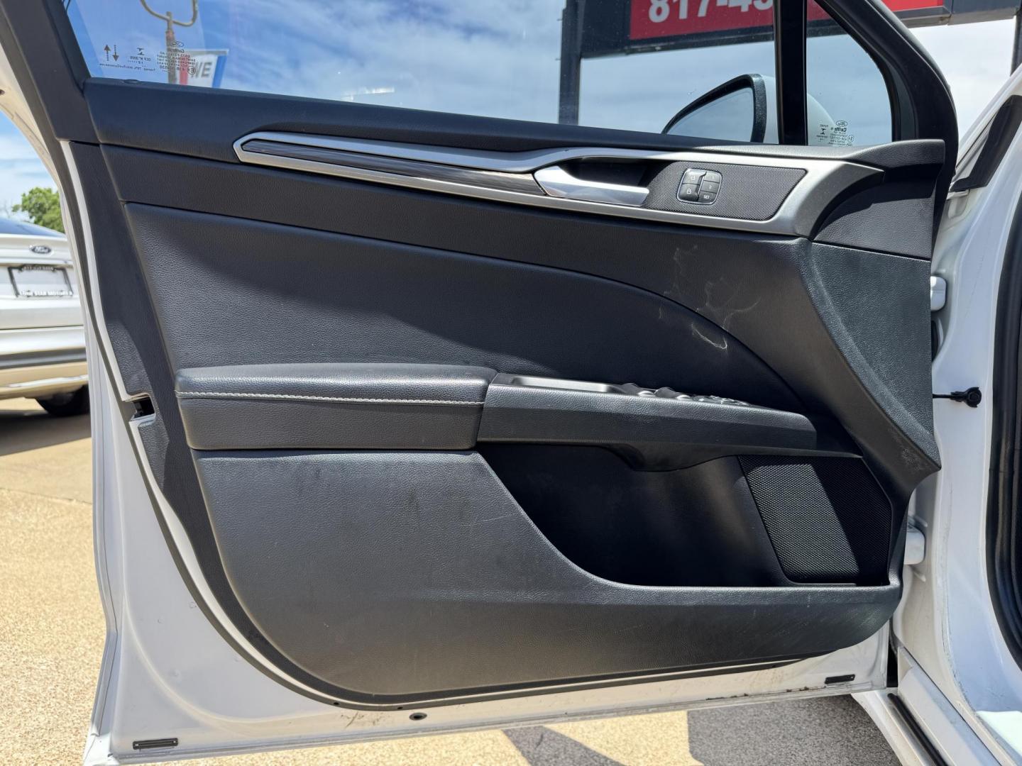 2020 WHTE FORD FUSION SEL (3FA6P0CD1LR) , located at 5900 E. Lancaster Ave., Fort Worth, TX, 76112, (817) 457-5456, 0.000000, 0.000000 - Photo#7