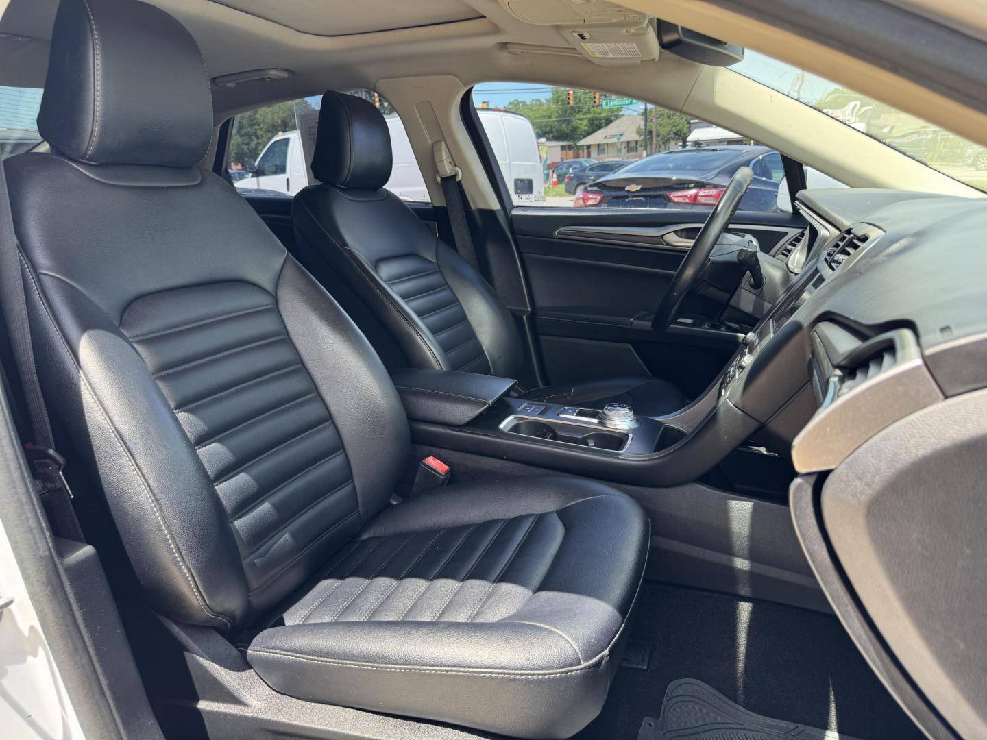 2020 WHTE FORD FUSION SEL (3FA6P0CD1LR) , located at 5900 E. Lancaster Ave., Fort Worth, TX, 76112, (817) 457-5456, 0.000000, 0.000000 - Photo#16