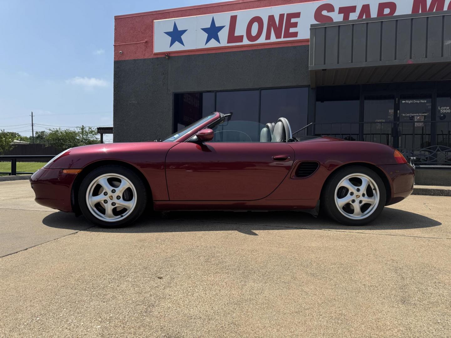 1998 Burgundy /Gray Porsche Boxster Base (WP0CA2989WU) with an 2.5L H6 DOHC 24V engine, 5-Speed Manual Overdrive transmission, located at 5900 E. Lancaster Ave., Fort Worth, TX, 76112, (817) 457-5456, 0.000000, 0.000000 - Immaculate 1998 Porsche Boxster | 5-Speed Manual | 36K Original Miles Includes factory hardtop, carriage, cover & custom satchel. Collector-grade condition – rare find, ready to turn heads. 2 Owner Vehicle Carfax available Garage Kept - Photo#10