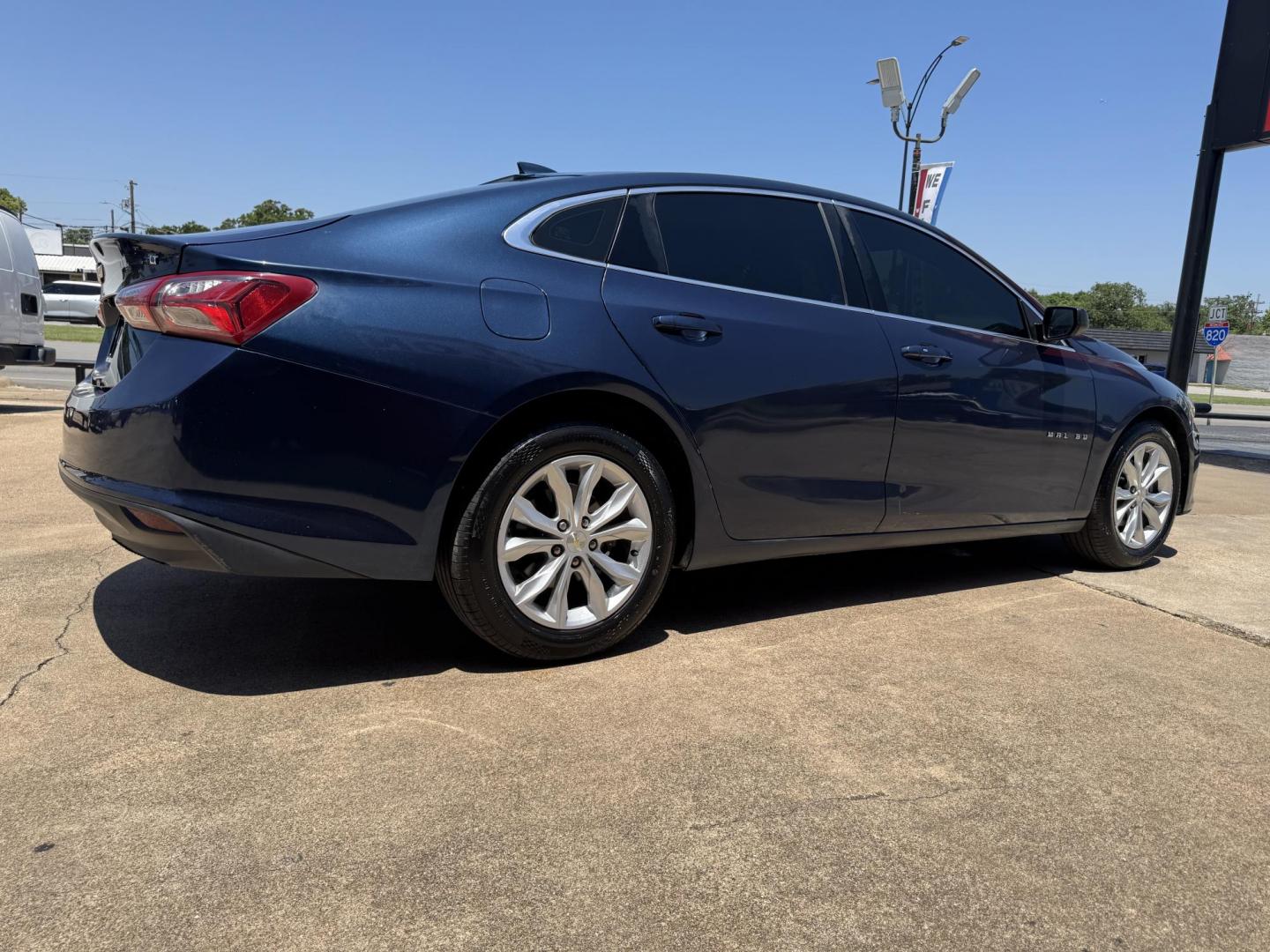 2020 BLUE CHEVROLET MALIBU LT (1LT) (1G1ZD5ST9LF) , located at 5900 E. Lancaster Ave., Fort Worth, TX, 76112, (817) 457-5456, 0.000000, 0.000000 - Photo#3