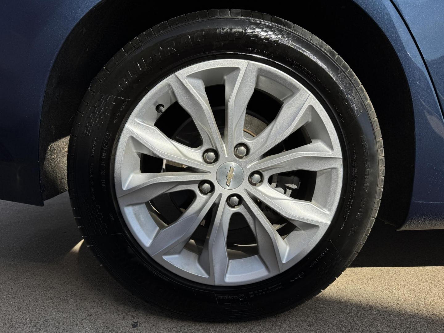 2020 BLUE CHEVROLET MALIBU LT (1LT) (1G1ZD5ST9LF) , located at 5900 E. Lancaster Ave., Fort Worth, TX, 76112, (817) 457-5456, 0.000000, 0.000000 - Photo#21