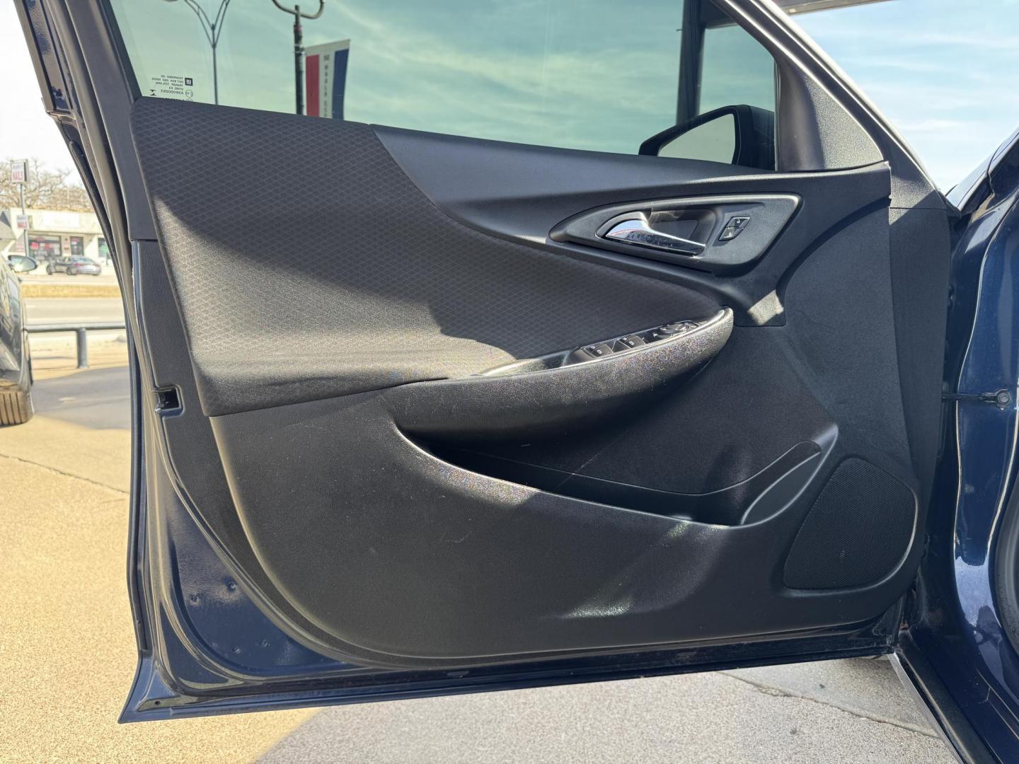 2020 BLUE CHEVROLET MALIBU LT (1LT) (1G1ZD5ST9LF) , located at 5900 E. Lancaster Ave., Fort Worth, TX, 76112, (817) 457-5456, 0.000000, 0.000000 - Photo#7