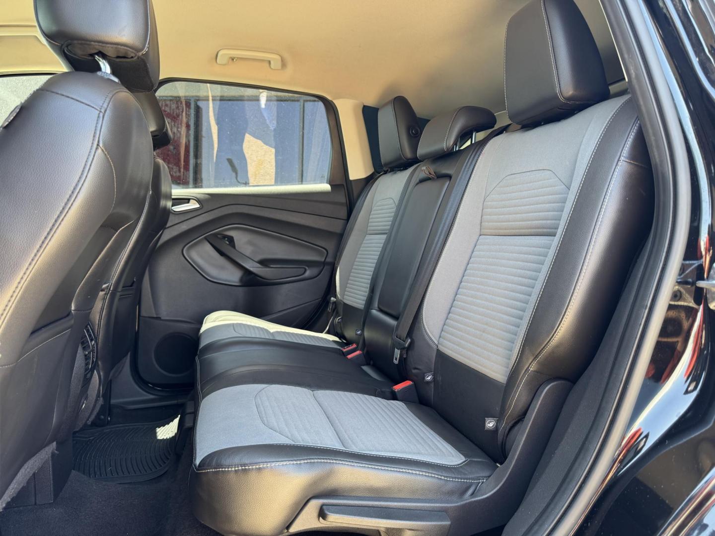 2017 BLACK FORD ESCAPE SE (1FMCU0GD1HU) , located at 5900 E. Lancaster Ave., Fort Worth, TX, 76112, (817) 457-5456, 0.000000, 0.000000 - Photo#11