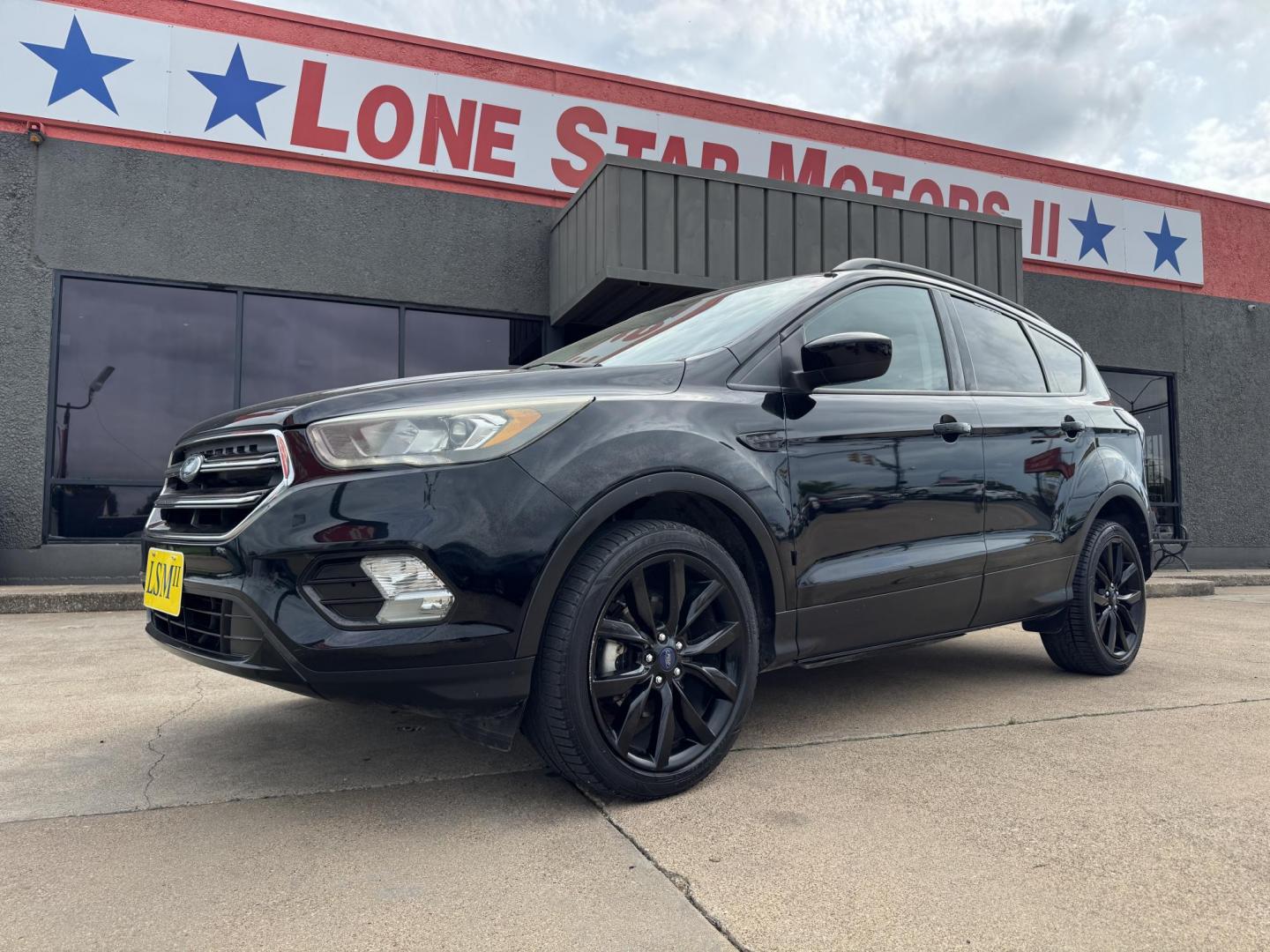 2017 BLACK FORD ESCAPE SE (1FMCU0GD1HU) , located at 5900 E. Lancaster Ave., Fort Worth, TX, 76112, (817) 457-5456, 0.000000, 0.000000 - Photo#0