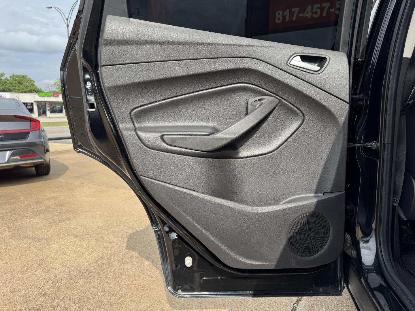 2017 BLACK FORD ESCAPE SE (1FMCU0GD1HU) , located at 5900 E. Lancaster Ave., Fort Worth, TX, 76112, (817) 457-5456, 0.000000, 0.000000 - Photo#11