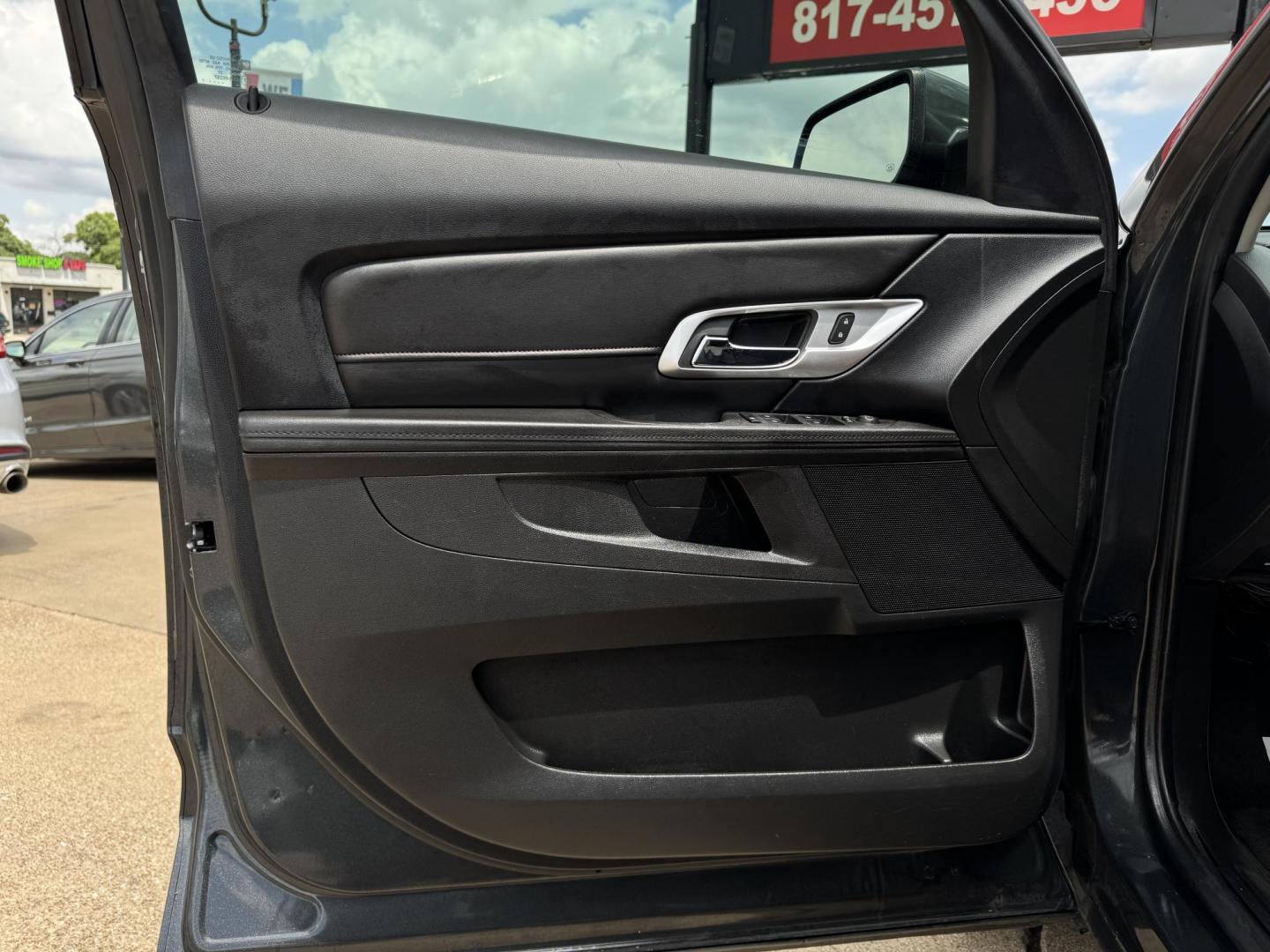 2017 GRAY GMC TERRAIN SLE1 (2GKALMEK4H6) , located at 5900 E. Lancaster Ave., Fort Worth, TX, 76112, (817) 457-5456, 0.000000, 0.000000 - Photo#7