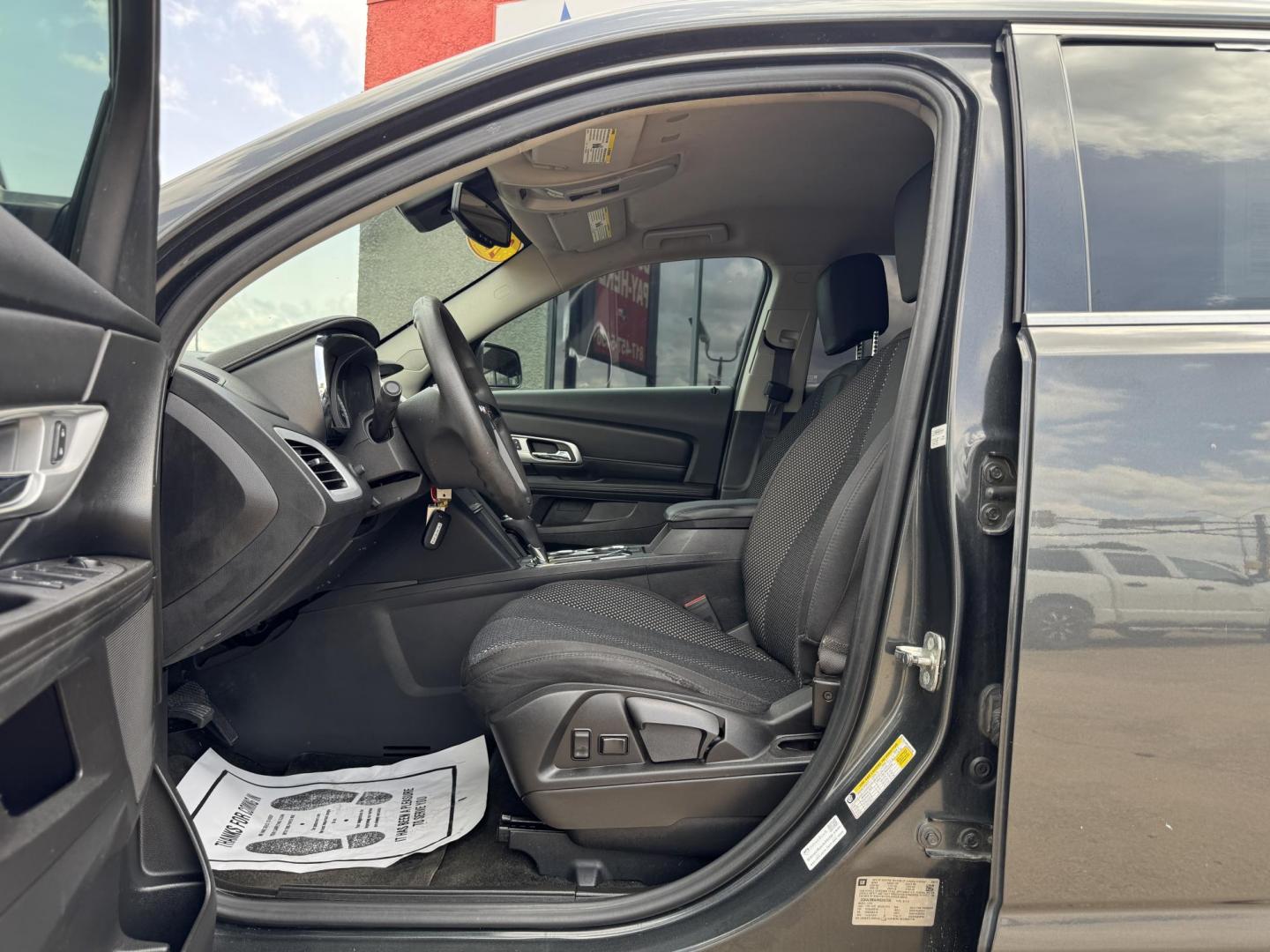 2017 GRAY GMC TERRAIN SLE1 (2GKALMEK4H6) , located at 5900 E. Lancaster Ave., Fort Worth, TX, 76112, (817) 457-5456, 0.000000, 0.000000 - Photo#8