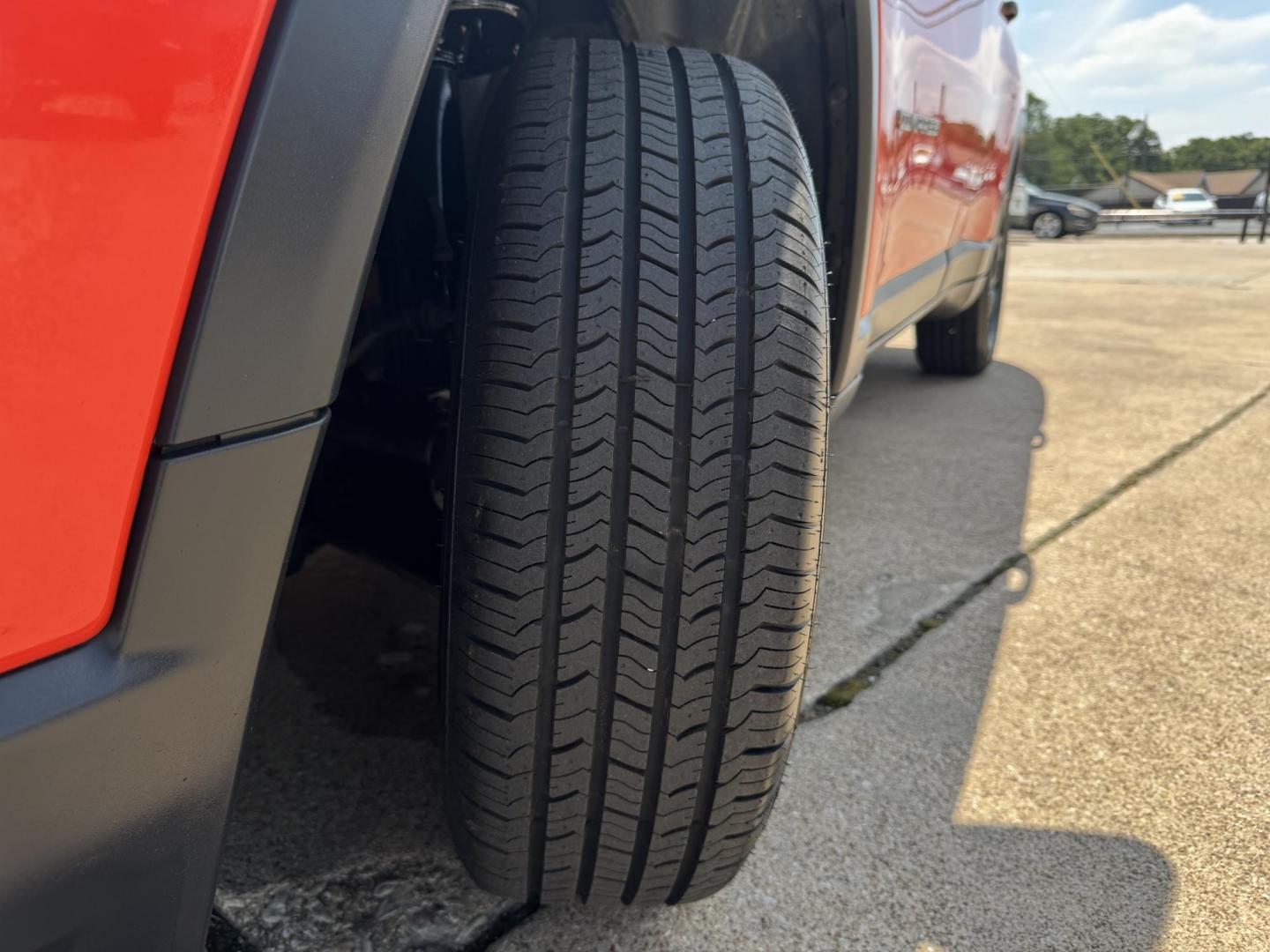 2018 ORANGE JEEP COMPASS SPORT (3C4NJCAB0JT) , located at 5900 E. Lancaster Ave., Fort Worth, TX, 76112, (817) 457-5456, 0.000000, 0.000000 - Photo#20