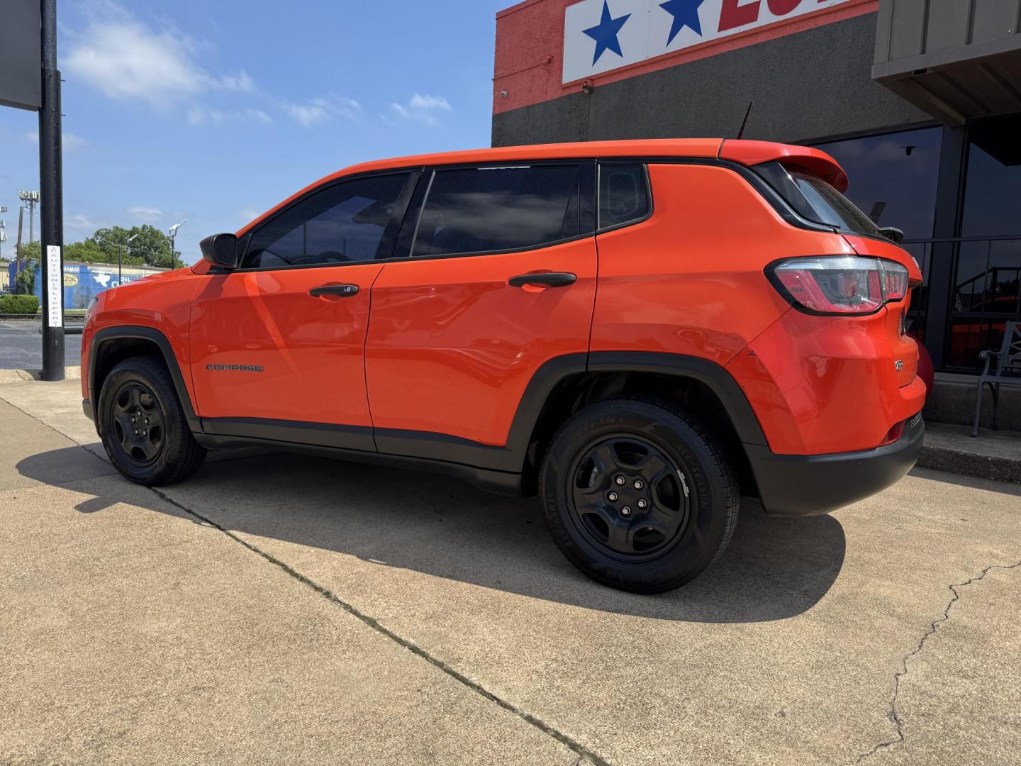 2018 ORANGE JEEP COMPASS SPORT (3C4NJCAB0JT) , located at 5900 E. Lancaster Ave., Fort Worth, TX, 76112, (817) 457-5456, 0.000000, 0.000000 - Photo#6