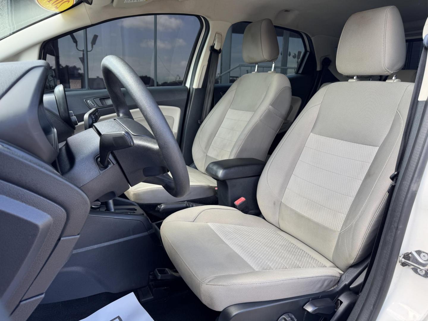2018 WHITE FORD ECOSPORT S (MAJ3P1RE0JC) , located at 5900 E. Lancaster Ave., Fort Worth, TX, 76112, (817) 457-5456, 0.000000, 0.000000 - We offer quality used Cars, Carros, Pickup Trucks, Camionetas, Trocas & SUVs for sale. Buy Here Pay Here, In-House Finance, Cash Vehicles, Bad credit, No credit, No problem. Hablamos Español! - Photo#10