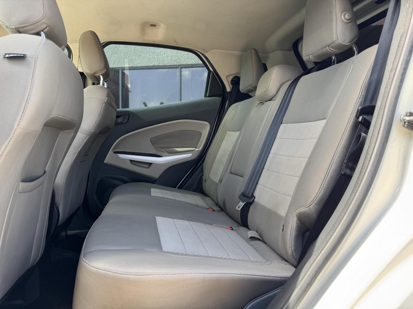 2018 WHITE FORD ECOSPORT S (MAJ3P1RE0JC) , located at 5900 E. Lancaster Ave., Fort Worth, TX, 76112, (817) 457-5456, 0.000000, 0.000000 - We offer quality used Cars, Carros, Pickup Trucks, Camionetas, Trocas & SUVs for sale. Buy Here Pay Here, In-House Finance, Cash Vehicles, Bad credit, No credit, No problem. Hablamos Español! - Photo#12