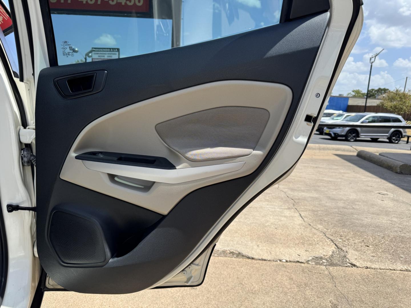 2018 WHITE FORD ECOSPORT S (MAJ3P1RE0JC) , located at 5900 E. Lancaster Ave., Fort Worth, TX, 76112, (817) 457-5456, 0.000000, 0.000000 - We offer quality used Cars, Carros, Pickup Trucks, Camionetas, Trocas & SUVs for sale. Buy Here Pay Here, In-House Finance, Cash Vehicles, Bad credit, No credit, No problem. Hablamos Español!- Photo#14