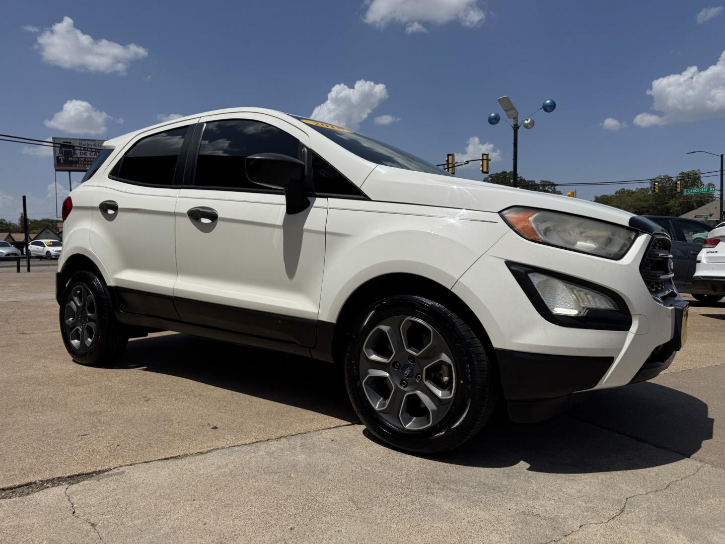2018 WHITE FORD ECOSPORT S (MAJ3P1RE0JC) , located at 5900 E. Lancaster Ave., Fort Worth, TX, 76112, (817) 457-5456, 0.000000, 0.000000 - We offer quality used Cars, Carros, Pickup Trucks, Camionetas, Trocas & SUVs for sale. Buy Here Pay Here, In-House Finance, Cash Vehicles, Bad credit, No credit, No problem. Hablamos Español!- Photo#2