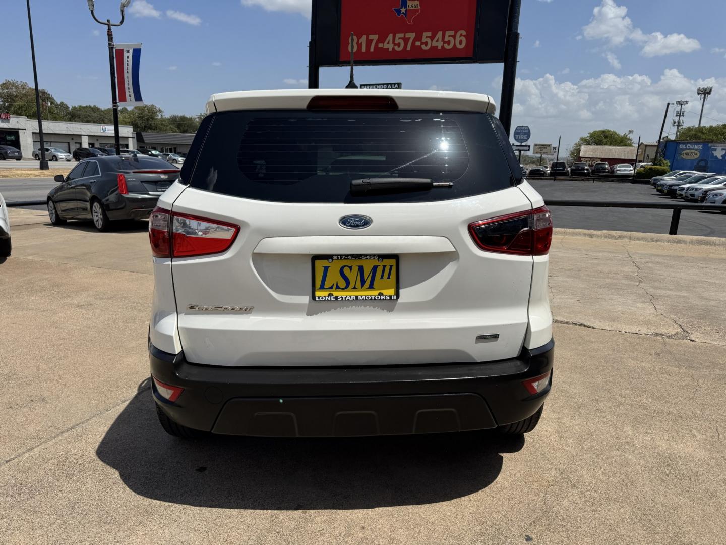 2018 WHITE FORD ECOSPORT S (MAJ3P1RE0JC) , located at 5900 E. Lancaster Ave., Fort Worth, TX, 76112, (817) 457-5456, 0.000000, 0.000000 - We offer quality used Cars, Carros, Pickup Trucks, Camionetas, Trocas & SUVs for sale. Buy Here Pay Here, In-House Finance, Cash Vehicles, Bad credit, No credit, No problem. Hablamos Español!- Photo#4