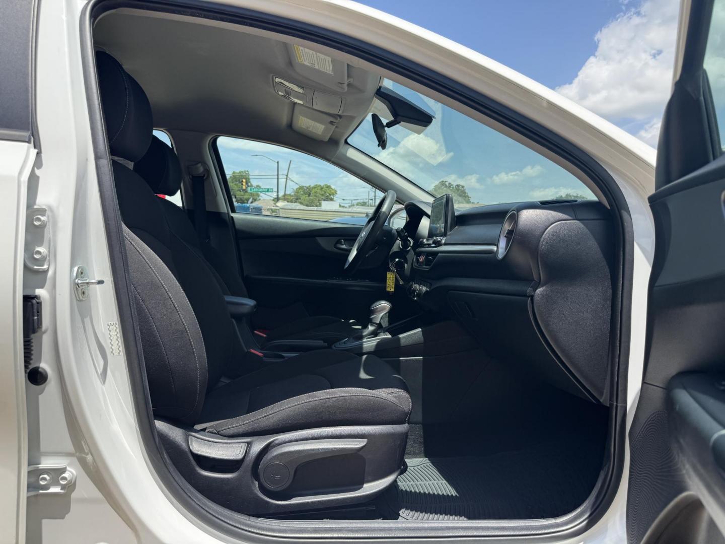 2021 WHITE KIA FORTE FE; LXS (3KPF24AD3ME) , located at 5900 E. Lancaster Ave., Fort Worth, TX, 76112, (817) 457-5456, 0.000000, 0.000000 - Photo#15