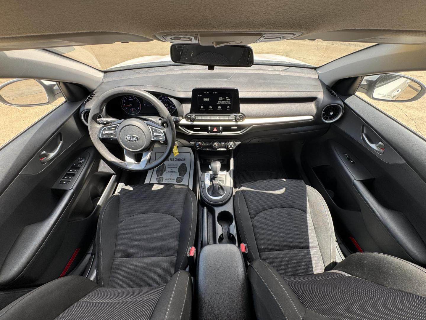 2021 WHITE KIA FORTE FE; LXS (3KPF24AD3ME) , located at 5900 E. Lancaster Ave., Fort Worth, TX, 76112, (817) 457-5456, 0.000000, 0.000000 - Photo#17