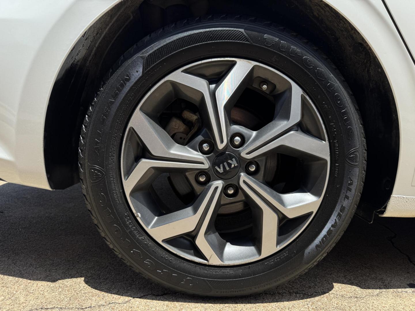 2021 WHITE KIA FORTE FE; LXS (3KPF24AD3ME) , located at 5900 E. Lancaster Ave., Fort Worth, TX, 76112, (817) 457-5456, 0.000000, 0.000000 - Photo#21