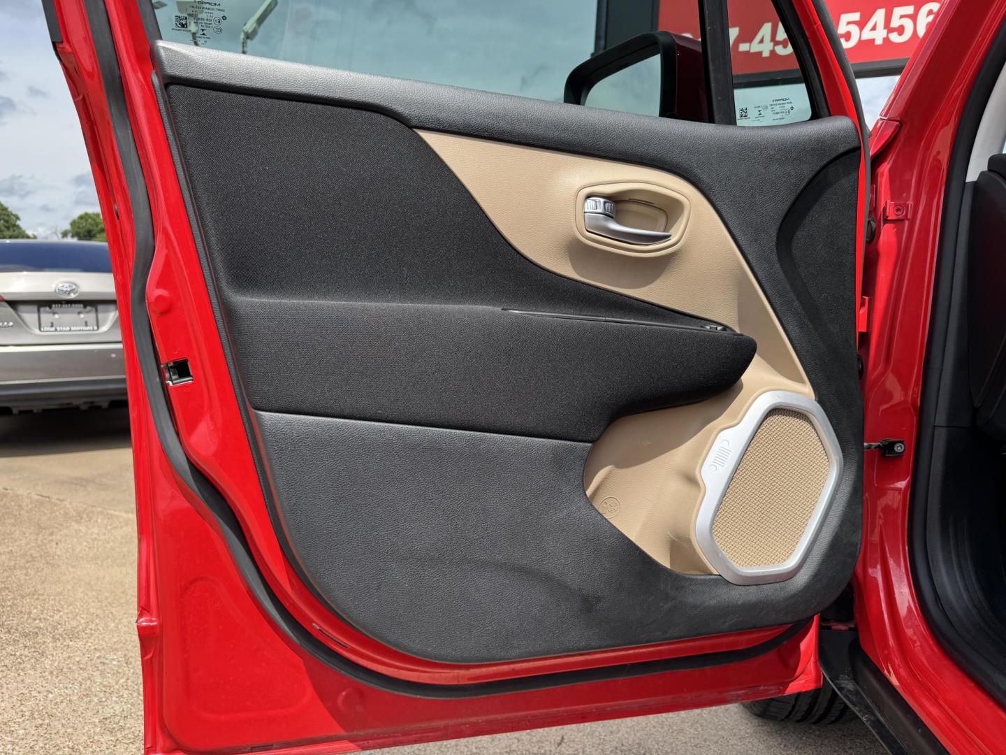 2018 RED JEEP RENEGADE LATITUDE (ZACCJABB4JP) , located at 5900 E. Lancaster Ave., Fort Worth, TX, 76112, (817) 457-5456, 0.000000, 0.000000 - Photo#7