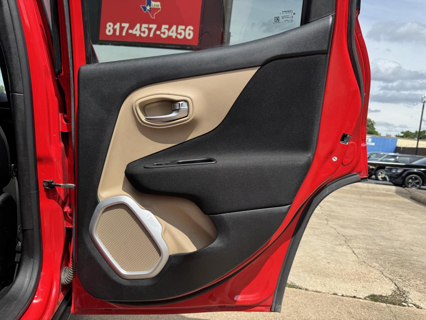 2018 RED JEEP RENEGADE LATITUDE (ZACCJABB4JP) , located at 5900 E. Lancaster Ave., Fort Worth, TX, 76112, (817) 457-5456, 0.000000, 0.000000 - Photo#12