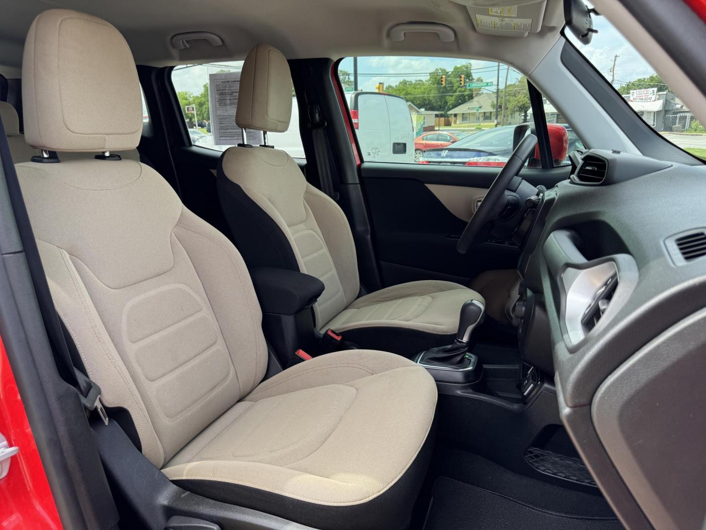 2018 RED JEEP RENEGADE LATITUDE (ZACCJABB4JP) , located at 5900 E. Lancaster Ave., Fort Worth, TX, 76112, (817) 457-5456, 0.000000, 0.000000 - Photo#16