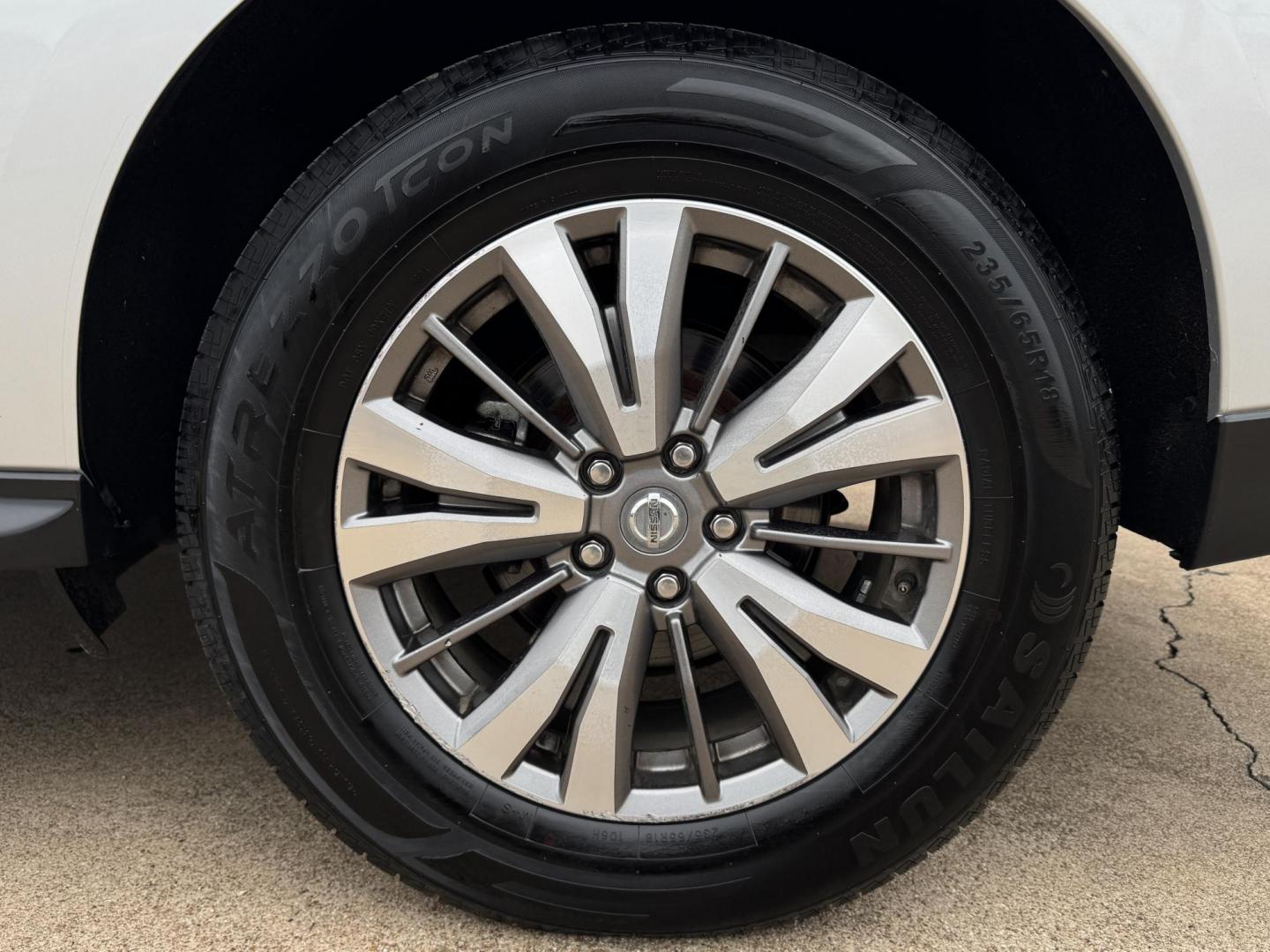 2020 SILVER NISSAN PATHFINDER SL (5N1DR2CN5LC) , located at 5900 E. Lancaster Ave., Fort Worth, TX, 76112, (817) 457-5456, 0.000000, 0.000000 - Photo#23