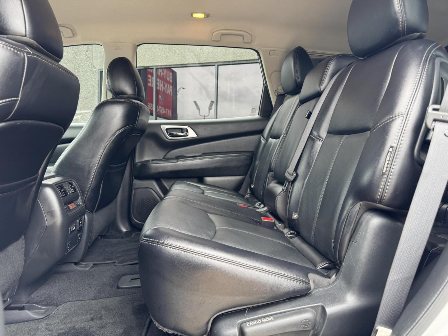 2020 SILVER NISSAN PATHFINDER SL (5N1DR2CN5LC) , located at 5900 E. Lancaster Ave., Fort Worth, TX, 76112, (817) 457-5456, 0.000000, 0.000000 - Photo#12