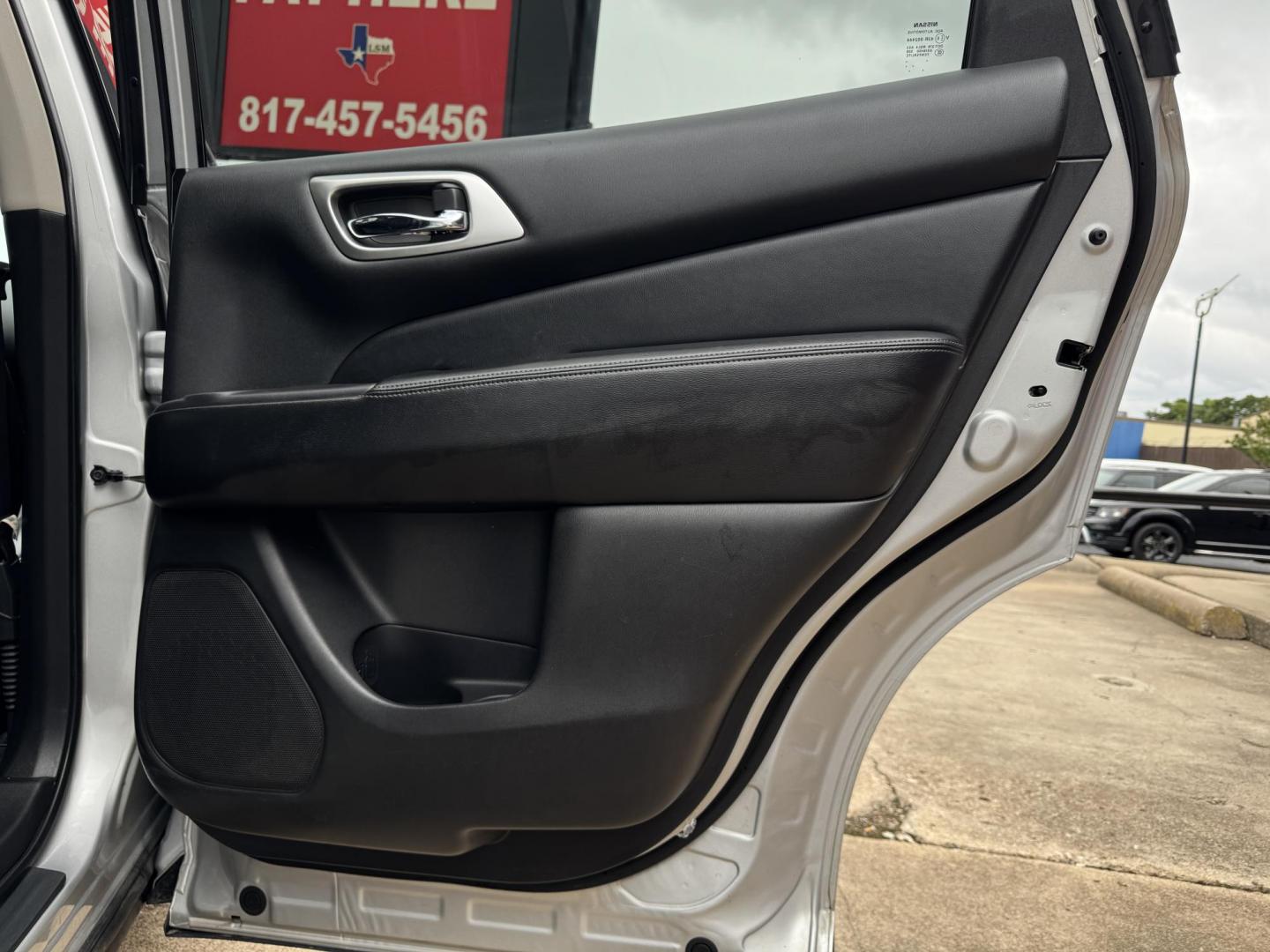 2020 SILVER NISSAN PATHFINDER SL (5N1DR2CN5LC) , located at 5900 E. Lancaster Ave., Fort Worth, TX, 76112, (817) 457-5456, 0.000000, 0.000000 - Photo#14