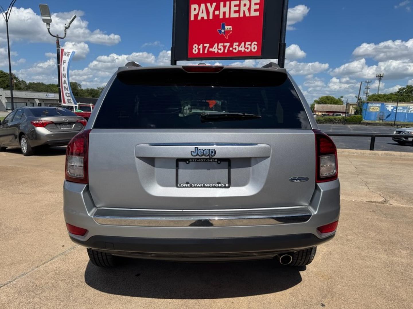 2017 SILVER JEEP COMPASS LATITUDE (1C4NJCEB4HD) , located at 5900 E. Lancaster Ave., Fort Worth, TX, 76112, (817) 457-5456, 0.000000, 0.000000 - Photo#4