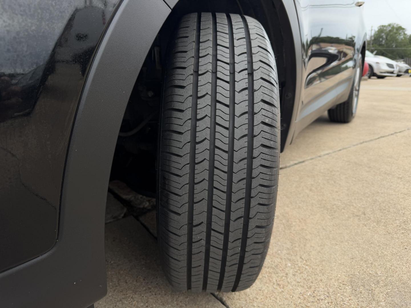 2018 BLACK HYUNDAI SANTA FE SPORT BASE (5NMZTDLB8JH) , located at 5900 E. Lancaster Ave., Fort Worth, TX, 76112, (817) 457-5456, 0.000000, 0.000000 - Photo#20
