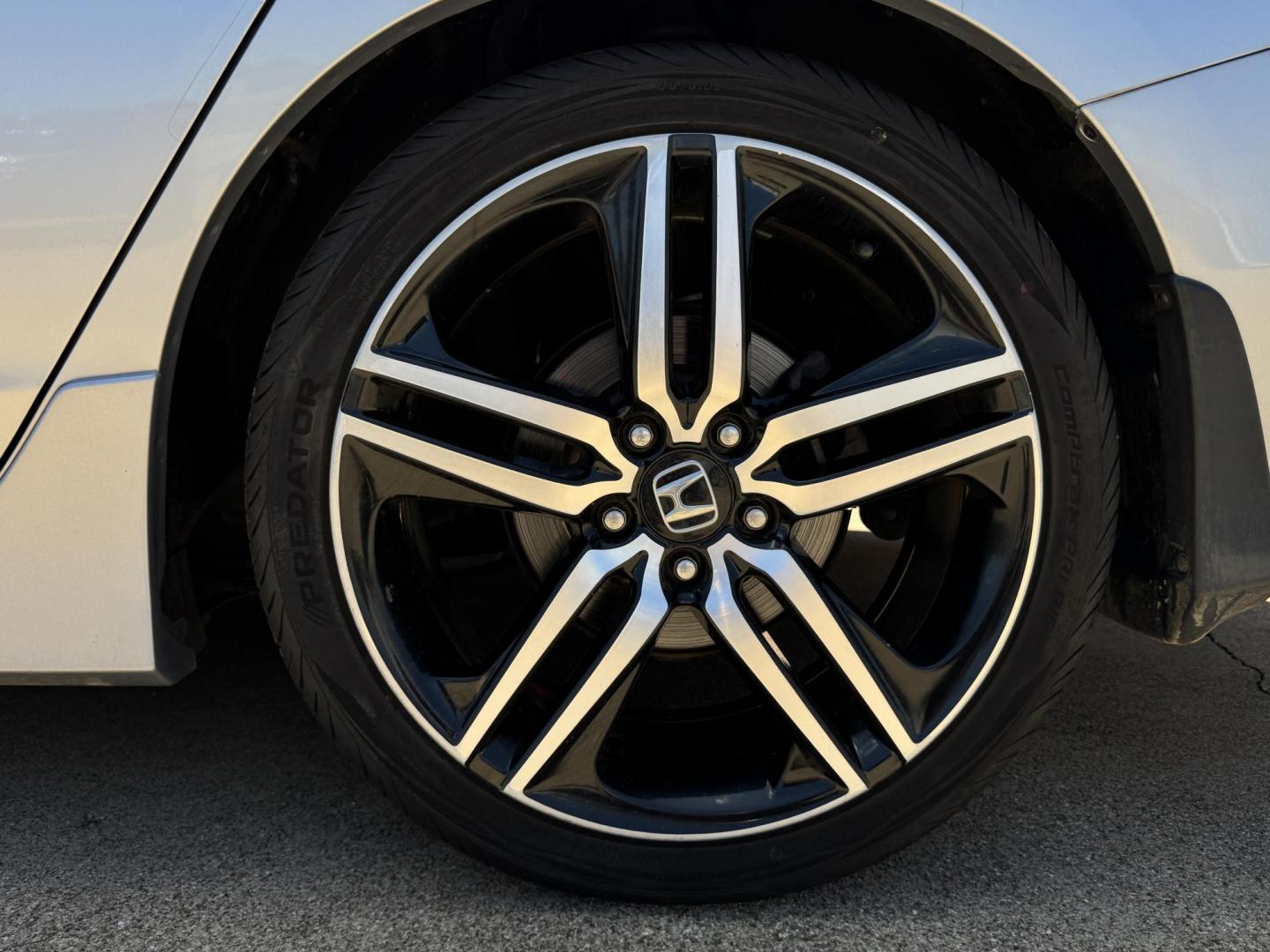 2017 GRAY HONDA ACCORD SPORT (1HGCR2F5XHA) , located at 5900 E. Lancaster Ave., Fort Worth, TX, 76112, (817) 457-5456, 0.000000, 0.000000 - Photo#21