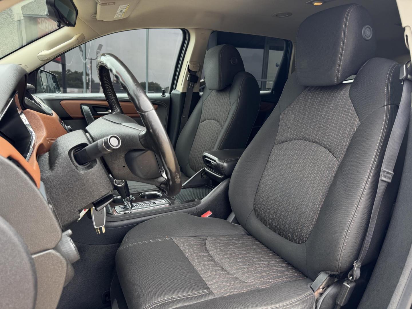 2017 BLACK CHEVROLET TRAVERSE 1LT (1GNKRGKD3HJ) , located at 5900 E. Lancaster Ave., Fort Worth, TX, 76112, (817) 457-5456, 0.000000, 0.000000 - Photo#9