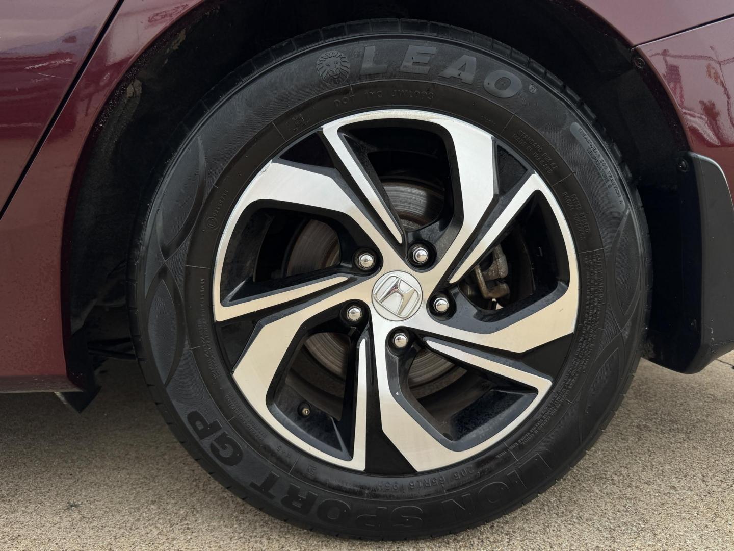 2017 PURPLE HONDA ACCORD LX (1HGCR2F30HA) , located at 5900 E. Lancaster Ave., Fort Worth, TX, 76112, (817) 457-5456, 0.000000, 0.000000 - Photo#21