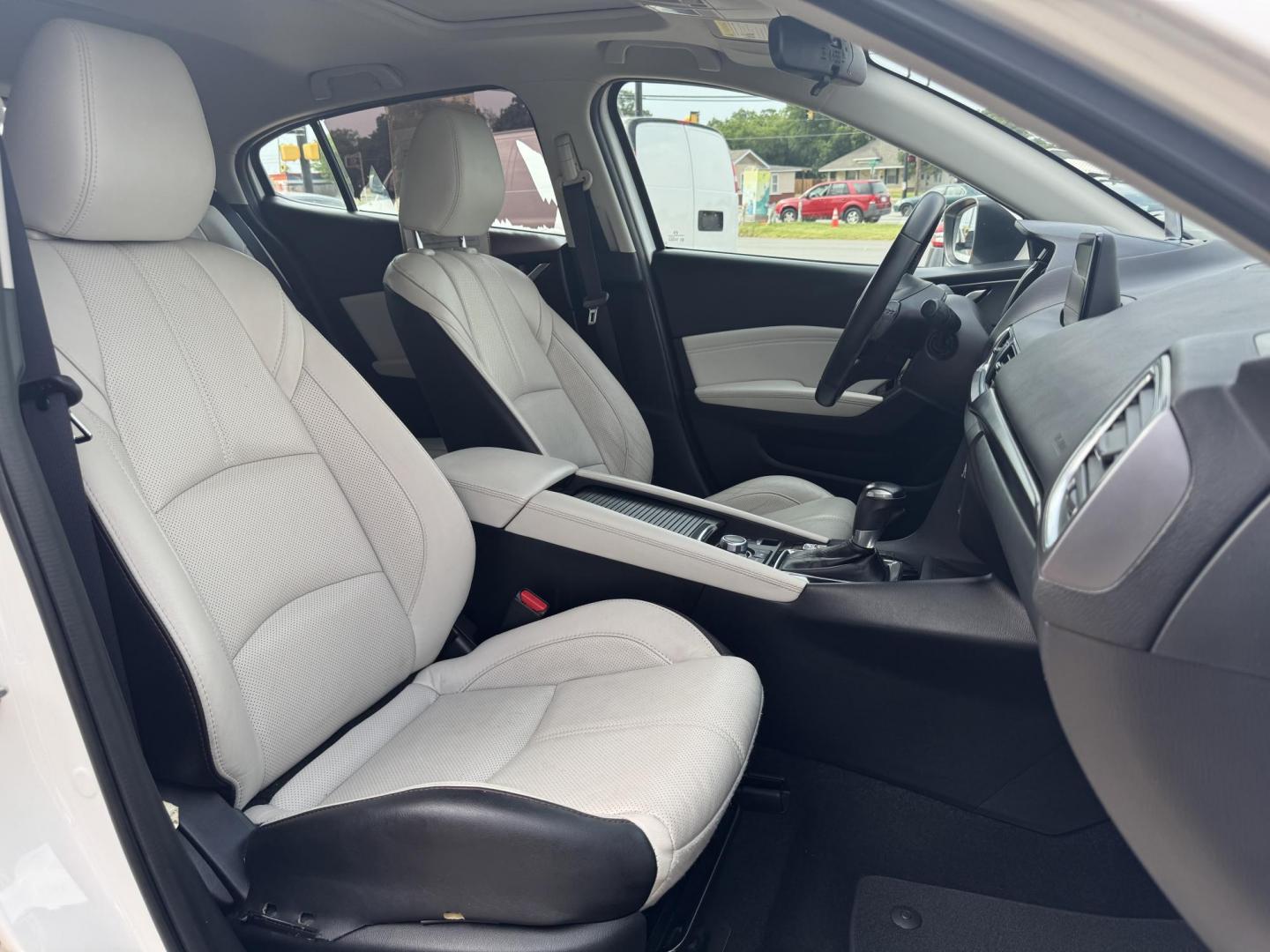 2018 WHITE MAZDA MAZDA3 GRAND TOURING (3MZBN1M30JM) , located at 5900 E. Lancaster Ave., Fort Worth, TX, 76112, (817) 457-5456, 0.000000, 0.000000 - Photo#16