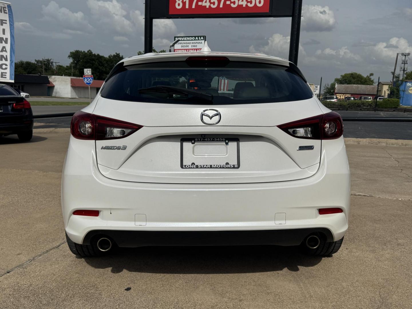 2018 WHITE MAZDA MAZDA3 GRAND TOURING (3MZBN1M30JM) , located at 5900 E. Lancaster Ave., Fort Worth, TX, 76112, (817) 457-5456, 0.000000, 0.000000 - Photo#4