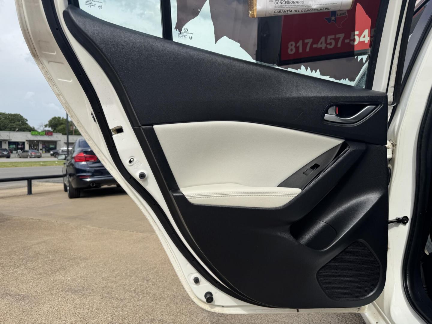2018 WHITE MAZDA MAZDA3 GRAND TOURING (3MZBN1M30JM) , located at 5900 E. Lancaster Ave., Fort Worth, TX, 76112, (817) 457-5456, 0.000000, 0.000000 - Photo#10