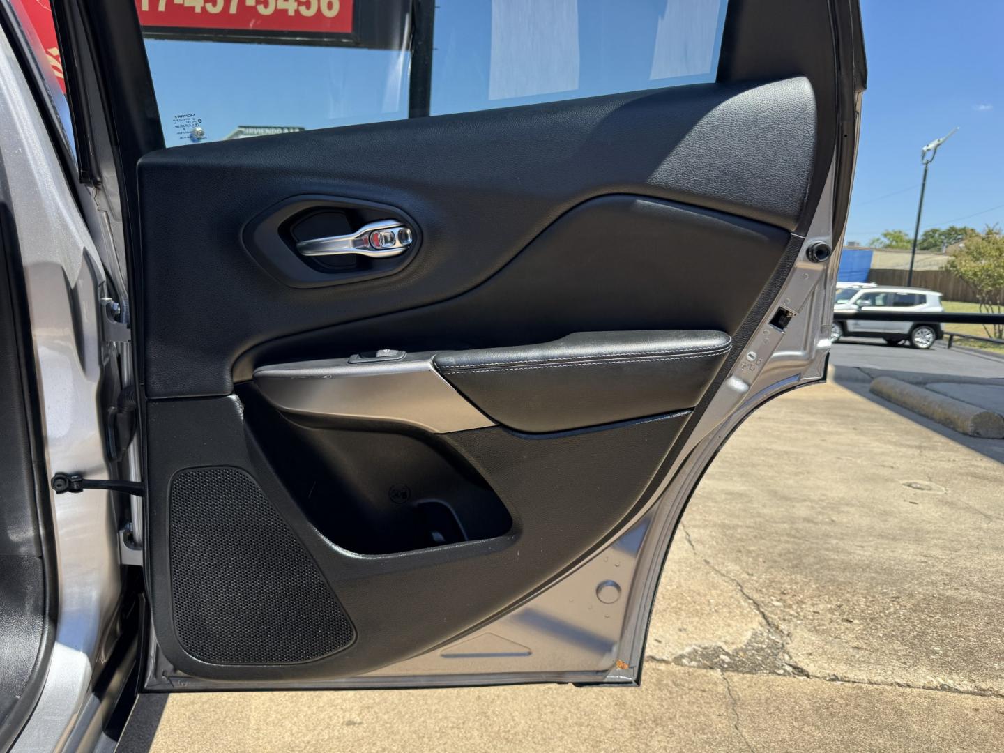 2019 SILVER JEEP CHEROKEE LATITUDE PL (1C4PJLLX9KD) , located at 5900 E. Lancaster Ave., Fort Worth, TX, 76112, (817) 457-5456, 0.000000, 0.000000- Photo#14