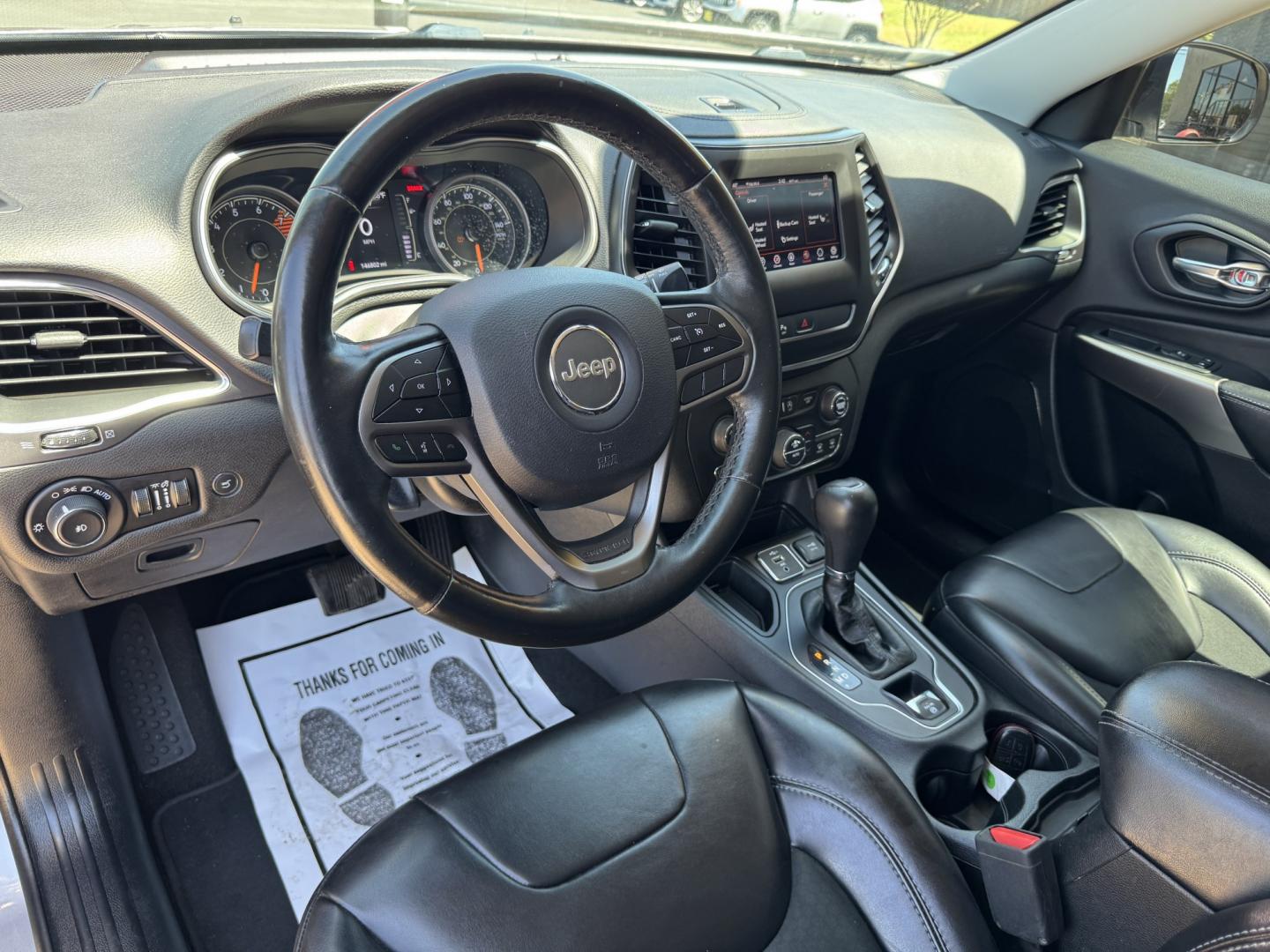 2019 SILVER JEEP CHEROKEE LATITUDE PL (1C4PJLLX9KD) , located at 5900 E. Lancaster Ave., Fort Worth, TX, 76112, (817) 457-5456, 0.000000, 0.000000- Photo#10