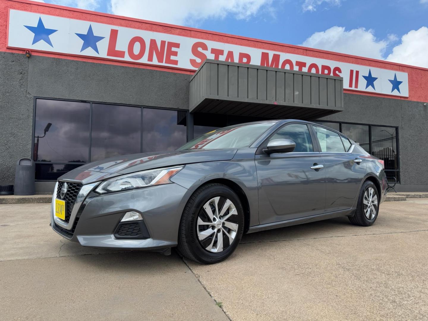 2020 GRAY NISSAN ALTIMA 2.5 S (1N4BL4BV0LC) , located at 5900 E. Lancaster Ave., Fort Worth, TX, 76112, (817) 457-5456, 0.000000, 0.000000 - Photo#0
